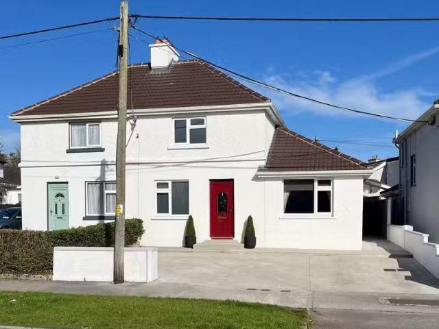 7 Circular Road, Roscommon, Roscommon Town, Co. Roscommon, F42.