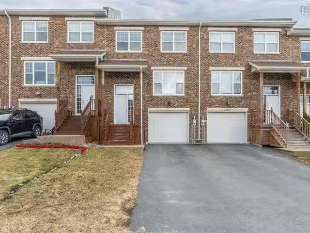 7 Collingwood Court, Dartmouth, NS, B2W 0G4 house for sale.