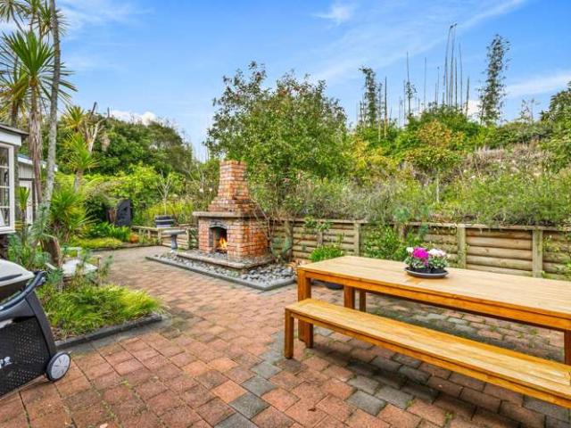 7 Denehurst Drive, Waimauku, Rodney