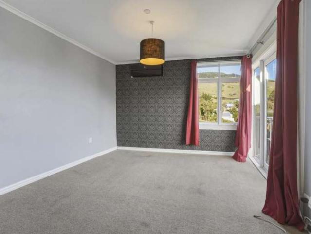 7 Dickson Street, Macandrew Bay, Dunedin City