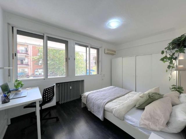 7 Dormitorio Shared Living/Roommate Madrid Madrid LS95822369