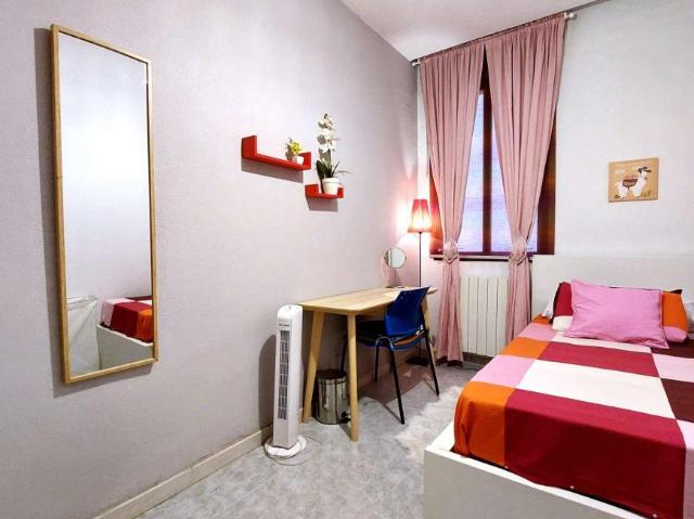 7 Dormitorio Shared Living/Roommate Madrid Madrid LS101670861
