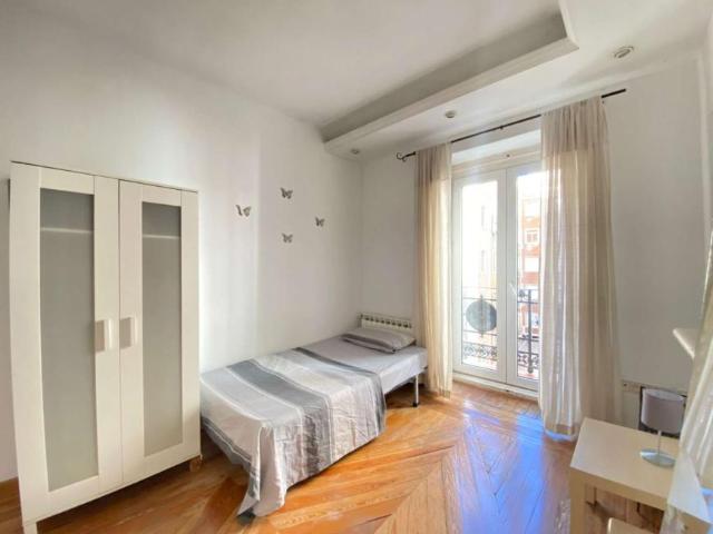 7 Dormitorio Shared Living/Roommate Madrid Madrid LS101813324