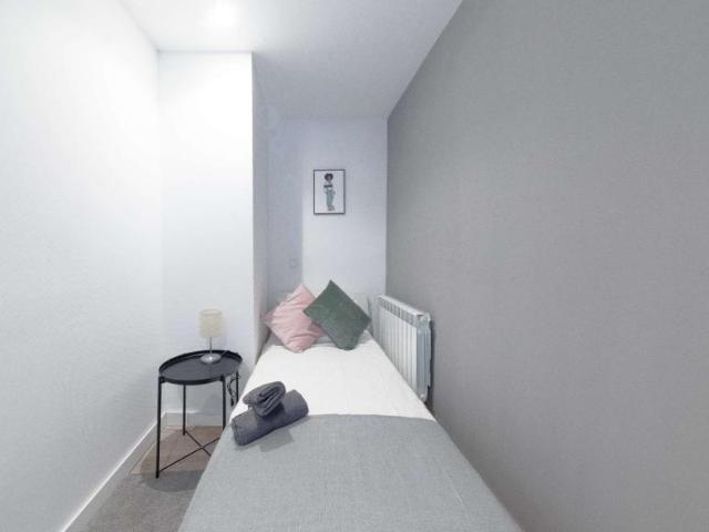 7 Dormitorio Shared Living/Roommate Madrid Madrid LS101824048