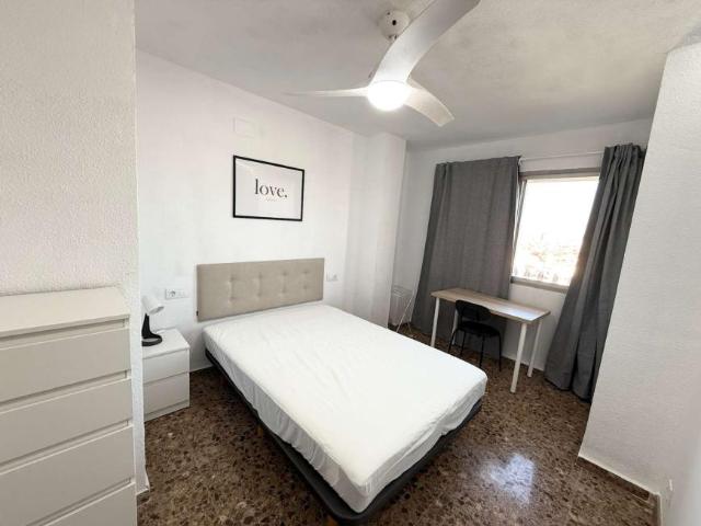 7 Dormitorio Shared Living/Roommate Valencia Valencia LS91548632