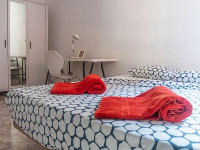 7 Dormitorio Shared Living/Roommate Valencia Valencia 54281654