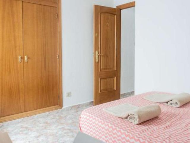 7 Dormitorio Shared Living/Roommate Valencia Valencia 54281653