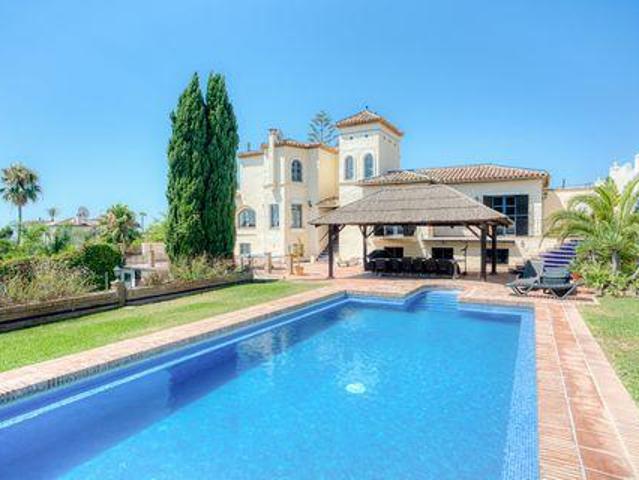 7 Dormitorio Villa Estepona Andalucía 102473638