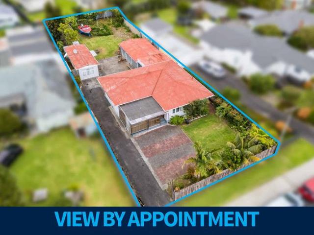 7 Enderby Drive, Te Atatu Peninsula, Waitakere City For Sale