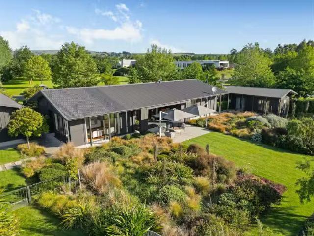 7 Fairway Drive, Martinborough, South Wairarapa