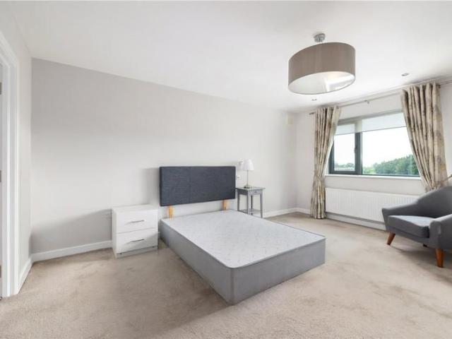 7 Friarsland Roebuck Road Clonskeagh Dublin 14
