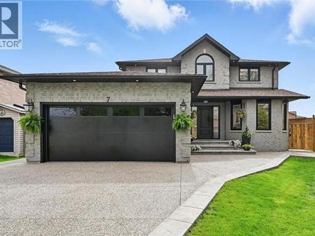 7 Grandview Avenue, Stoney Creek, ON, L8E 5A5 house for sale | Listing ID 40816 | Royal LePage