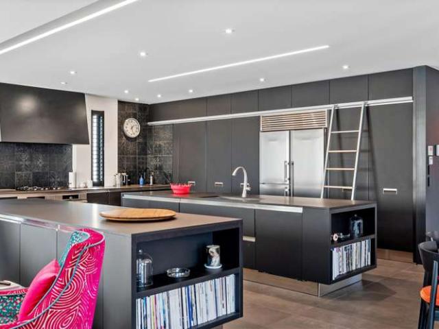 7 Helmores Lane, Merivale, Christchurch City