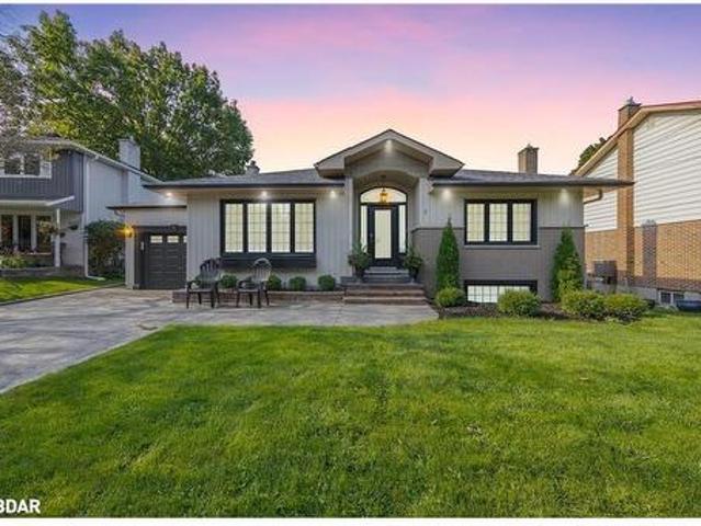 7 Howard Crescent, Barrie, ON, L4M 2L7 house for sale | Listing ID 40695 | Royal LePage