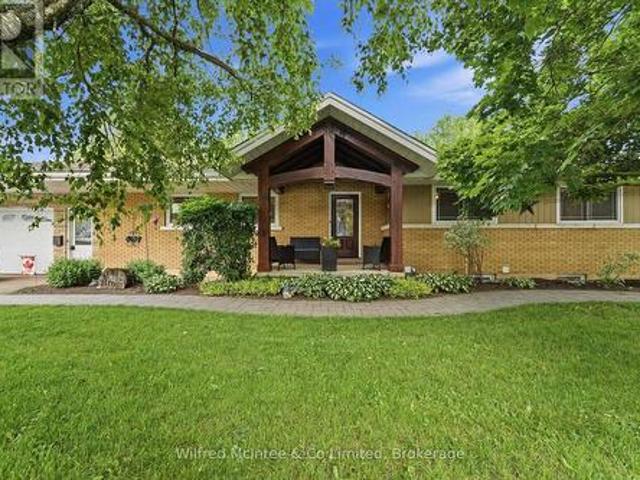 7 Ignatz Street, South Bruce, ON, N0G 2J0 house for sale | Listing ID X13508 | Royal LePage