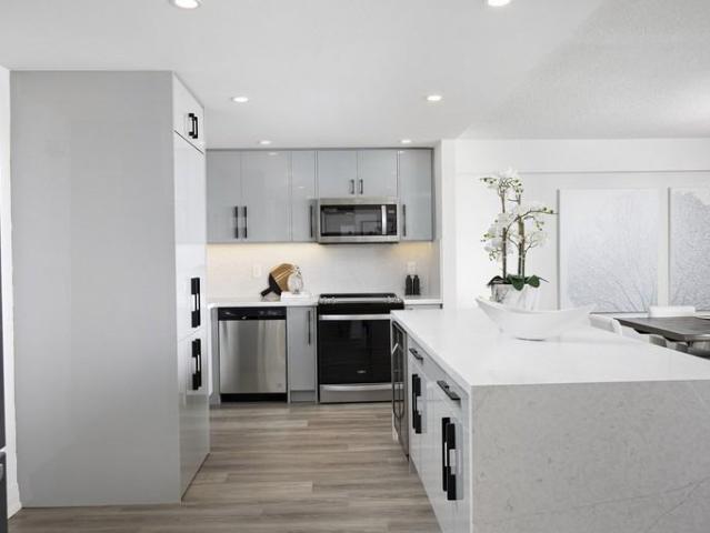 7 Jackes Avenue 2 Bedroom Apartment for Rent at 7 Jackes Ave, Toronto, ON M4T 1E3 Summerhill