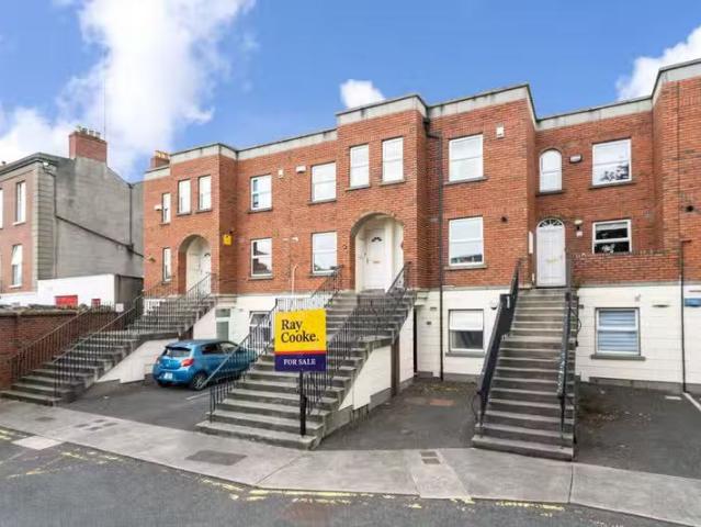 7 Kenilworth Manor, D6WH395, Harold's Cross, Dublin 6 is for s.