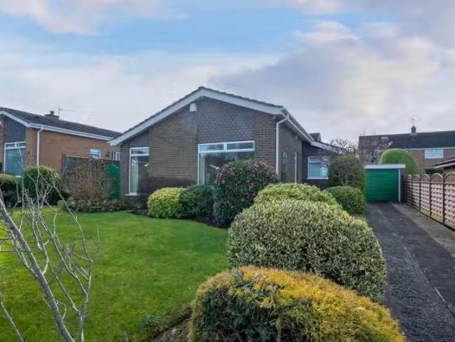 7 Lochinver Avenue