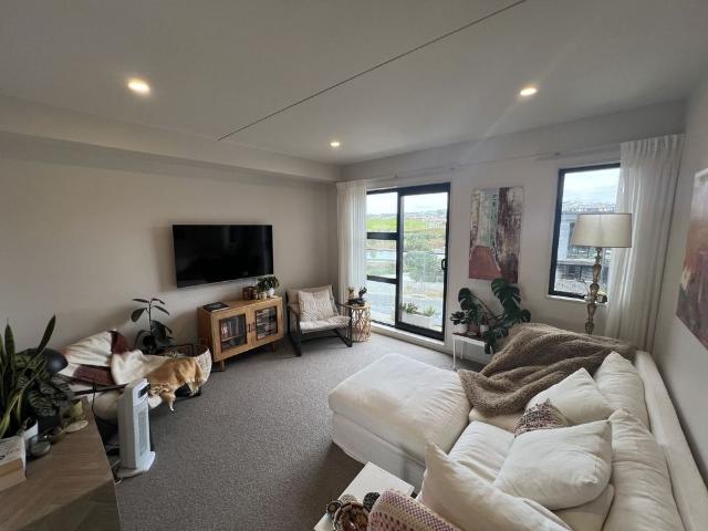 7 Longshore Drive, Long Bay