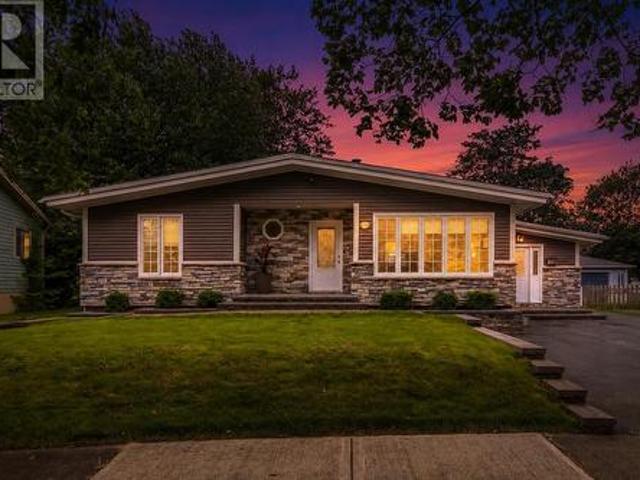 7 Parsons Place, St. John'S, NL, A1A 1Y2 house for sale | Listing ID 1301 | Royal LePage