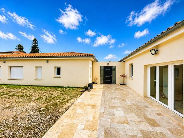 7 Pièces · 228 m2 Saint Maurice de Lignon