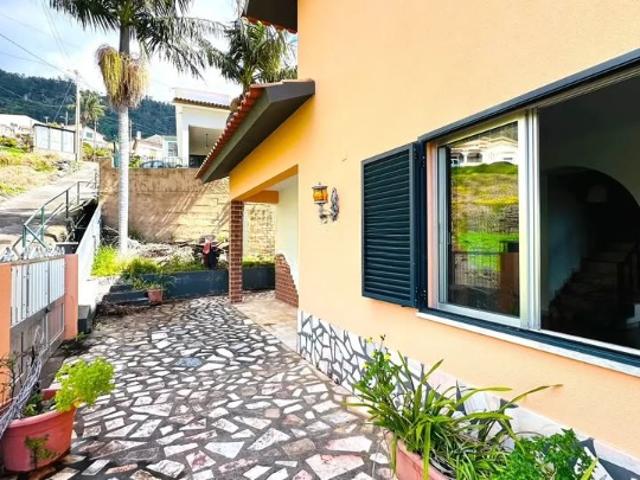 7 quarto, Calheta Ilha da Madeira LS89129001