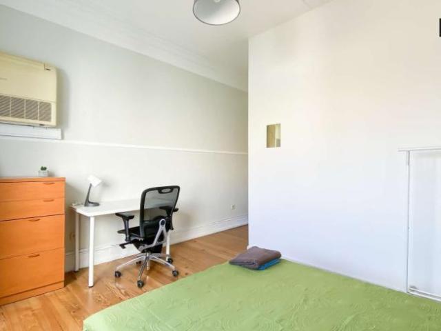 7 quarto, Lisbon Lisbon 1050 018 92198054