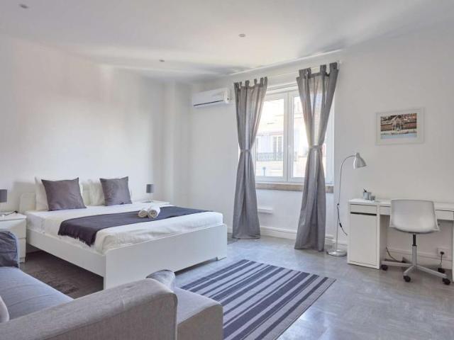 7 quarto, lisbon lisbon 1150 108 100765818