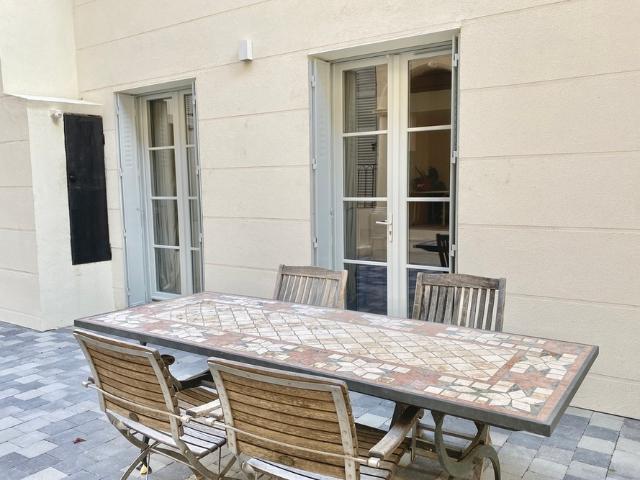 7 Rue des Abeilles, Marseille 13001