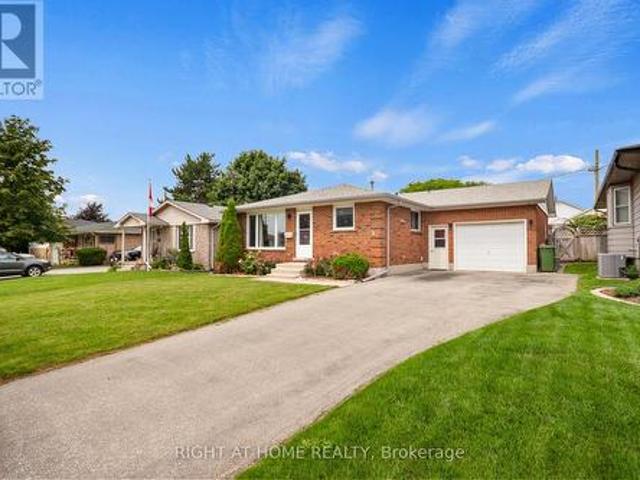 7 Raven Avenue, St. Thomas, ON, N5R 5K8 house for sale | Listing ID X13671 | Royal LePage