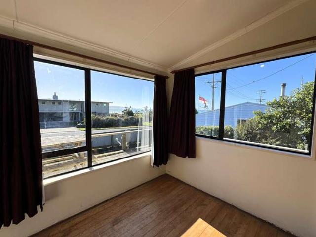 7 Rimu Street, Kaka Point, Clutha