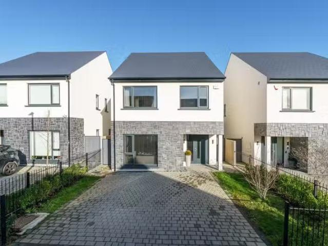 7 River View, Rolestown, Swords, Co Dublin, K67V2A4 is for sale