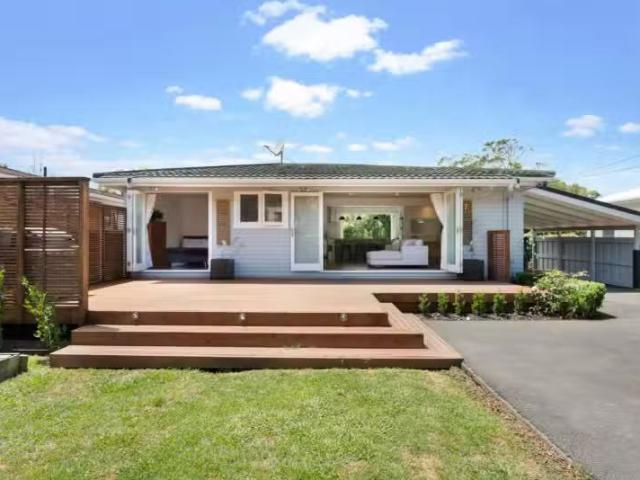 7 Riverlea Road, Whenuapai, Waitakere City