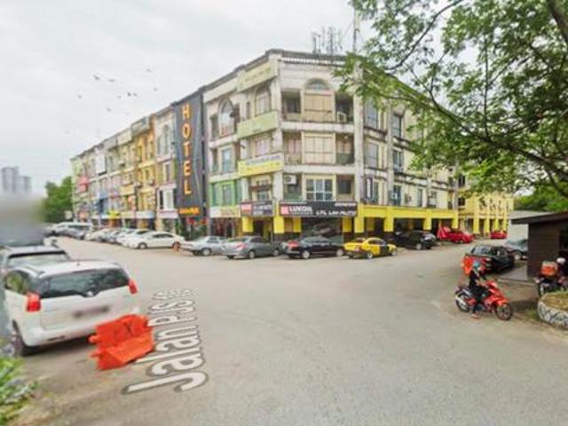 7 ROI Taman Subang Indah Shop Apartment Near Sunway Pyramid