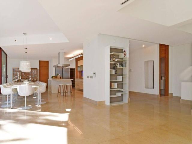 7 room luxury Villa for rent in Marbella, Spain