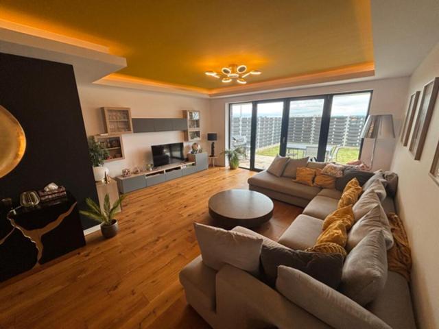 7 room villa | complex with swimming pool | pipera american school