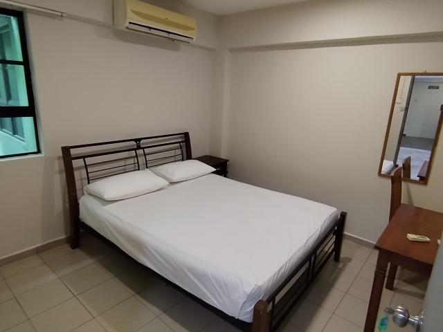 7 Stops to TRX Room + Window + Air Cond Rent at Seri Kembangan