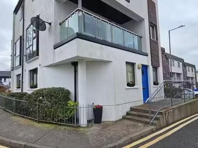 7 Summerhaven, Summerhill, Carrick on Shannon, Co. Leitrim, N4.