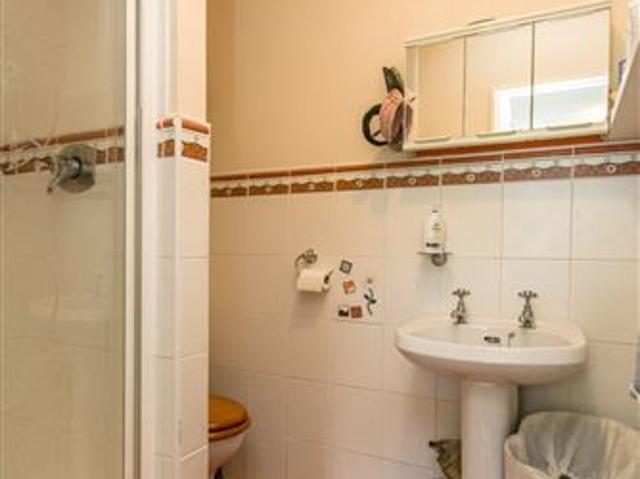 725,000 | 7 Sandyford Hall Place, Sandyford, Dublin 18 DNG Stillorgan 4993 MyHome. Ie Residential