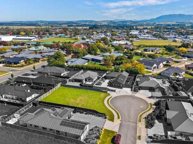 7 Shier Place, Amberley, Hurunui