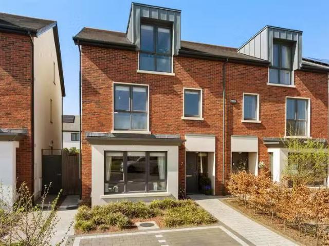 7 Somerton Crescent, Lucan, Co. Dublin
