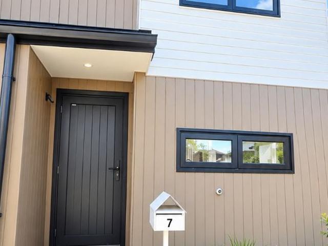 7 Te Toka Ika Lane, Mangere, Manukau City