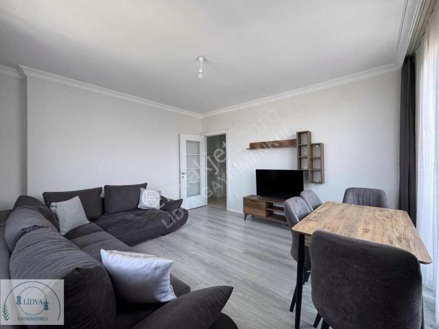 7 Tepe Tower'da Eşyalı Ayrı Mutfaklı Otoparklı 2+1 Kiralık Daire