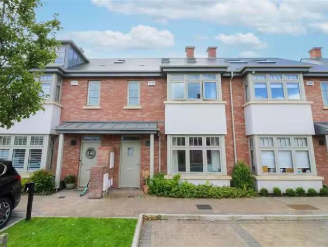 7 The Aveune, Hazelbrook Square, Churchtown, Dublin 14