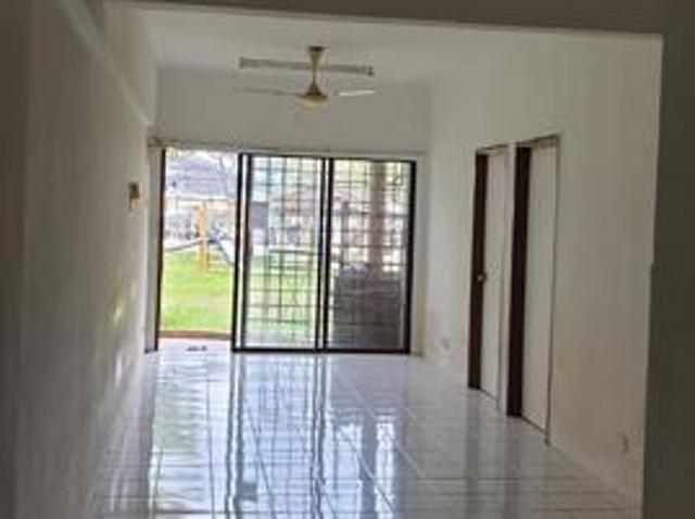 7 Yield Apartment Walking distance to LRT3 Stadium Shah Alam