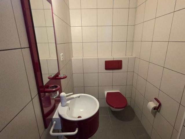 7 Zimmer, 154 m², EG
