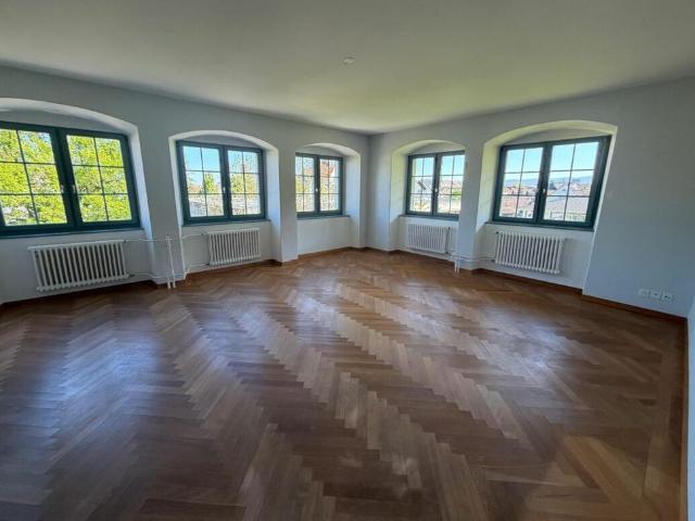 7 Zimmer, 182 m²