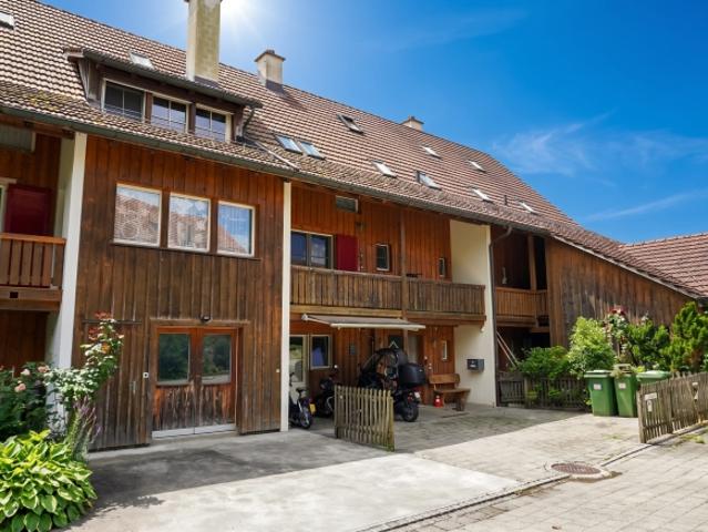 7½ Zimmer Mittelhaus mit viel Raum auf vier Ebenen