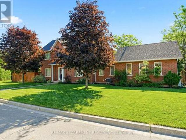 7 1745 Creek Way, Burlington, ON, L7L 7E1 townhouse for sale | Listing ID W13502 | Royal LePage