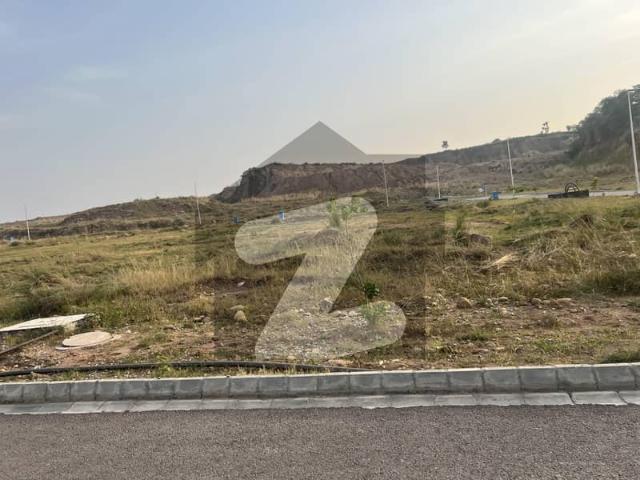 7.11 Marla Plot In First 20 Numbers For Sale